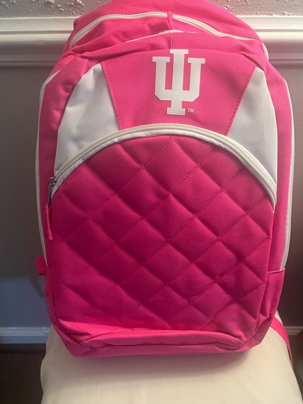 INDIANA UNIVERSITY (IU) NWT 5-Pocket Quilted Full-Size Backpack. Pink and White.